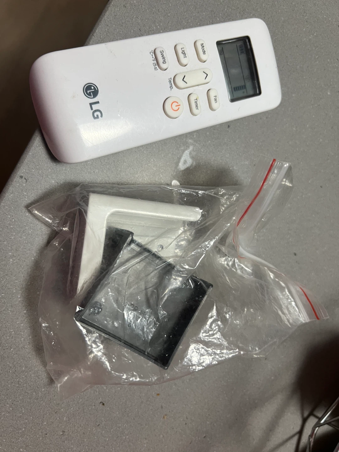 LG Portable Air Conditioner with Remote and Hose - photo 3