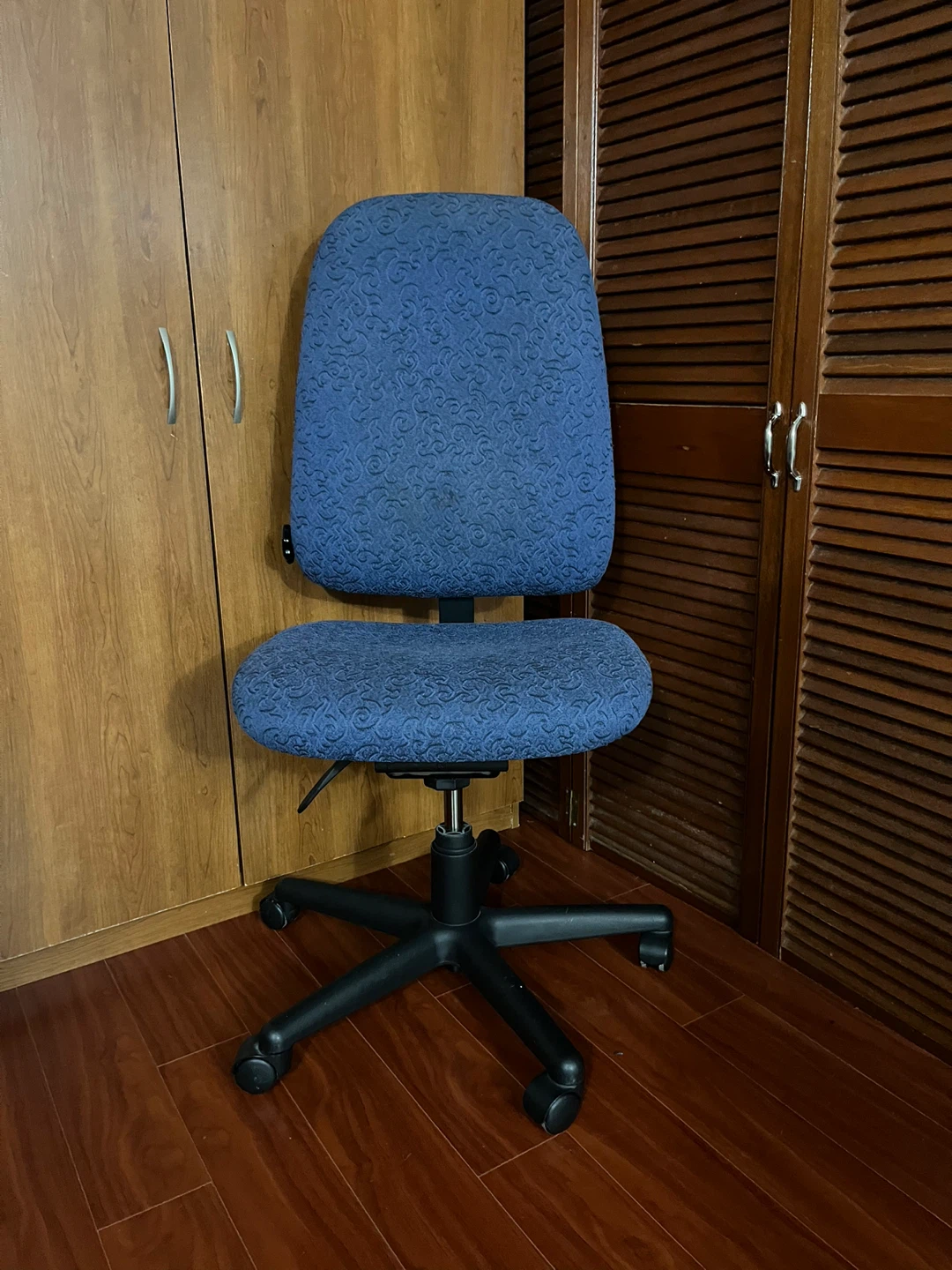 Blue Swirl Pattern Office Chair with Back Support