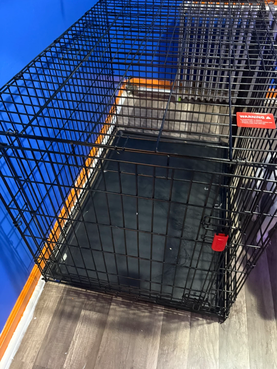 Black Metal Dog Crate