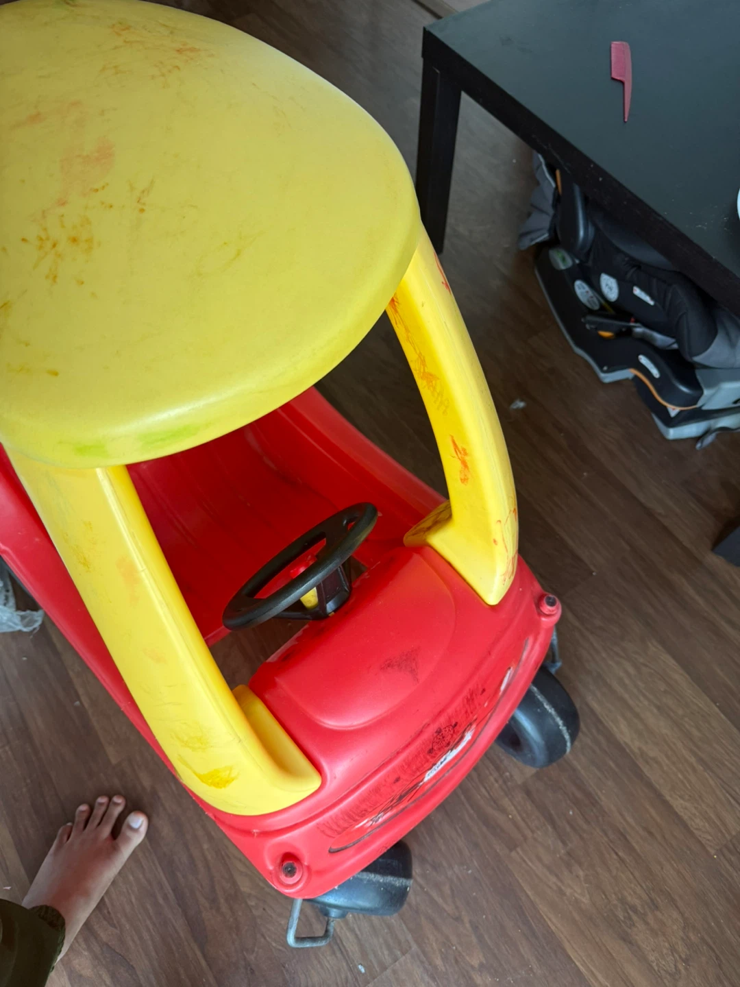 Little Tikes Cozy Coupe Ride-On Toy Car - photo 3
