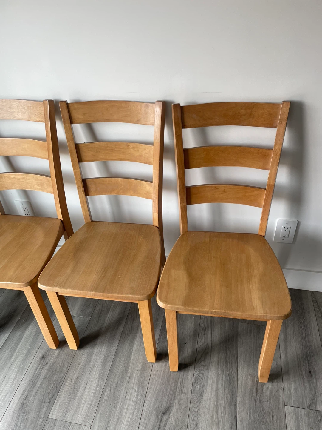 4 Wooden Dining Chairs - photo 2
