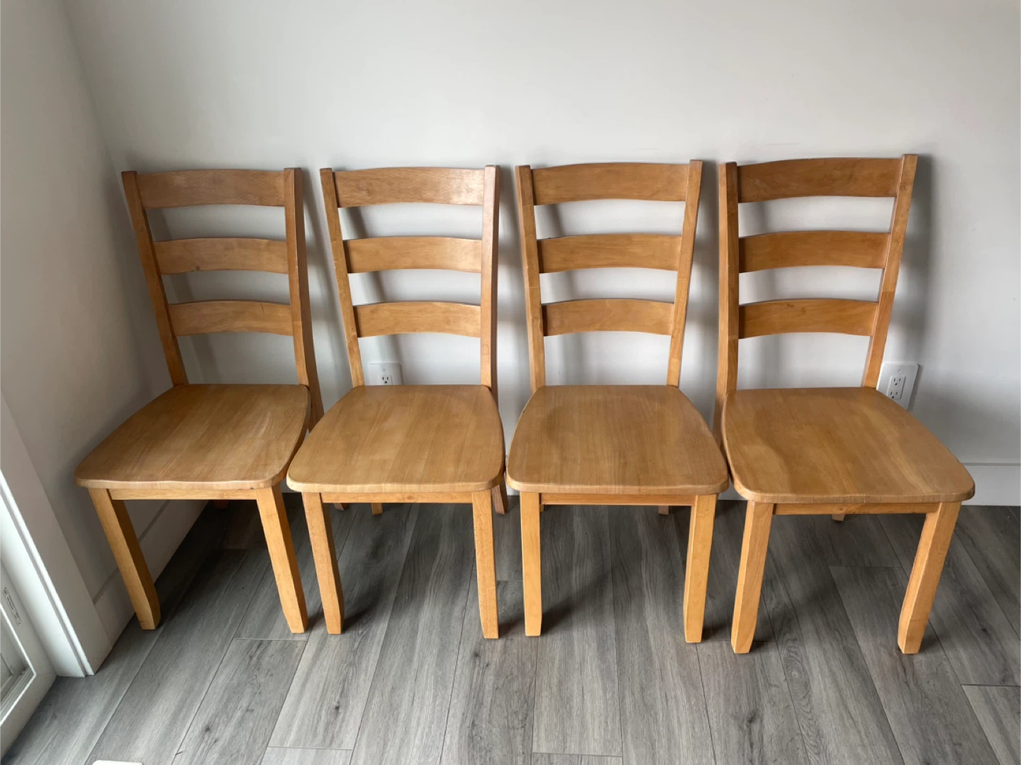 4 Wooden Dining Chairs - photo 4