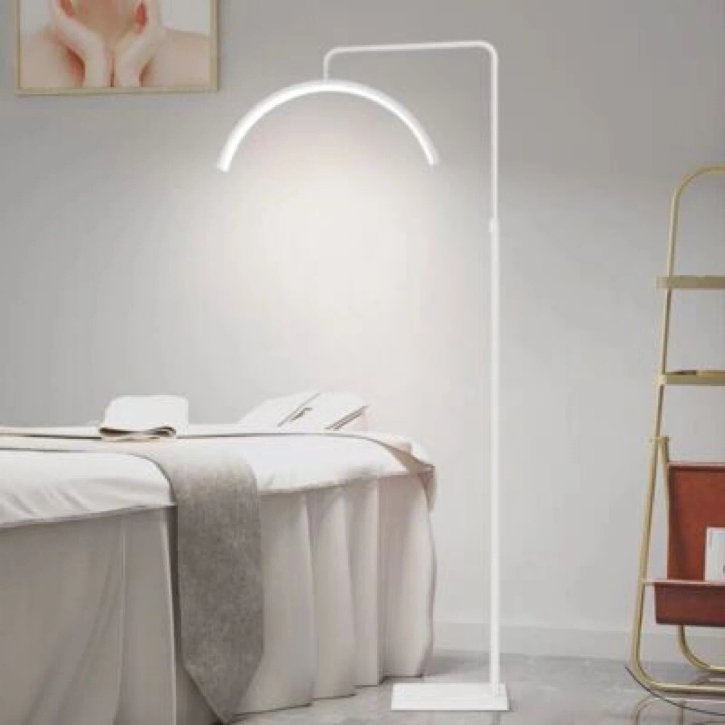 Curved LED Ring Light lamp - photo 2