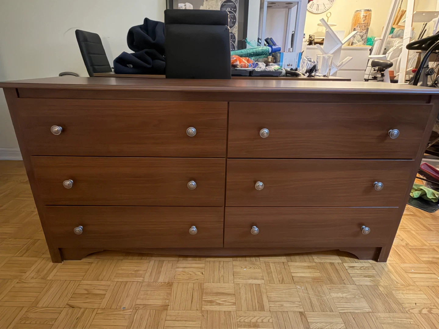 Brown 6-Drawer Dresser