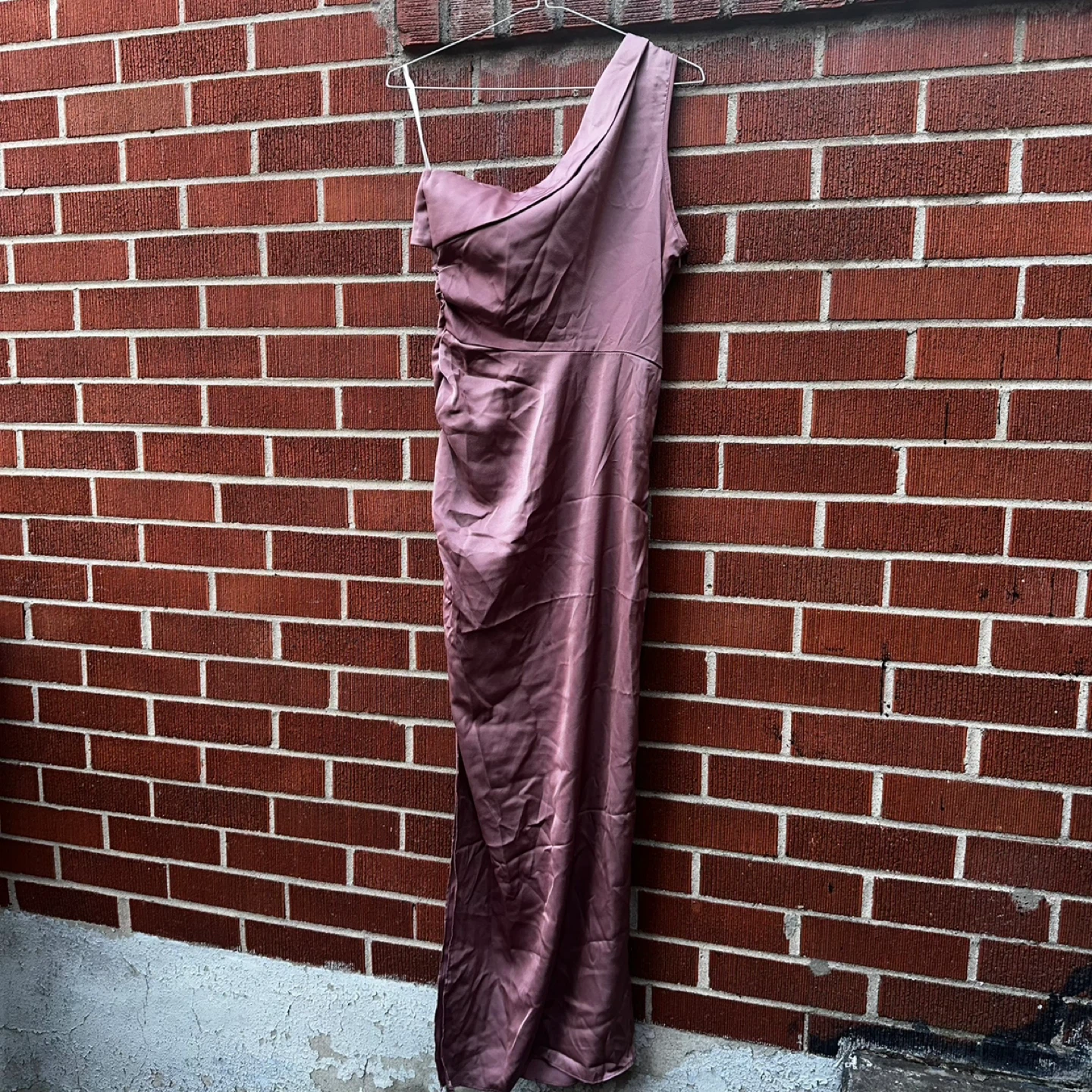 One-Shoulder Ruched Satin Maxi Dress - photo 2