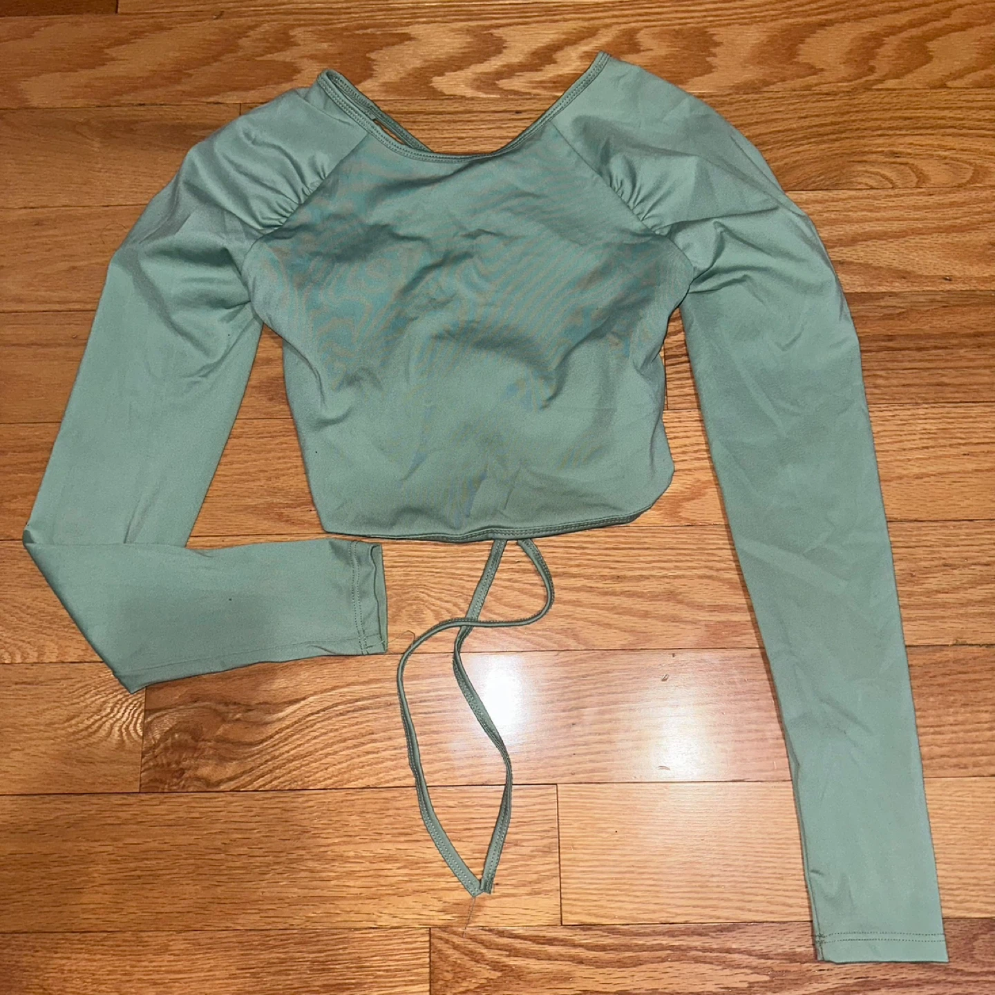 Strappy Long Sleeve Crop Top green small