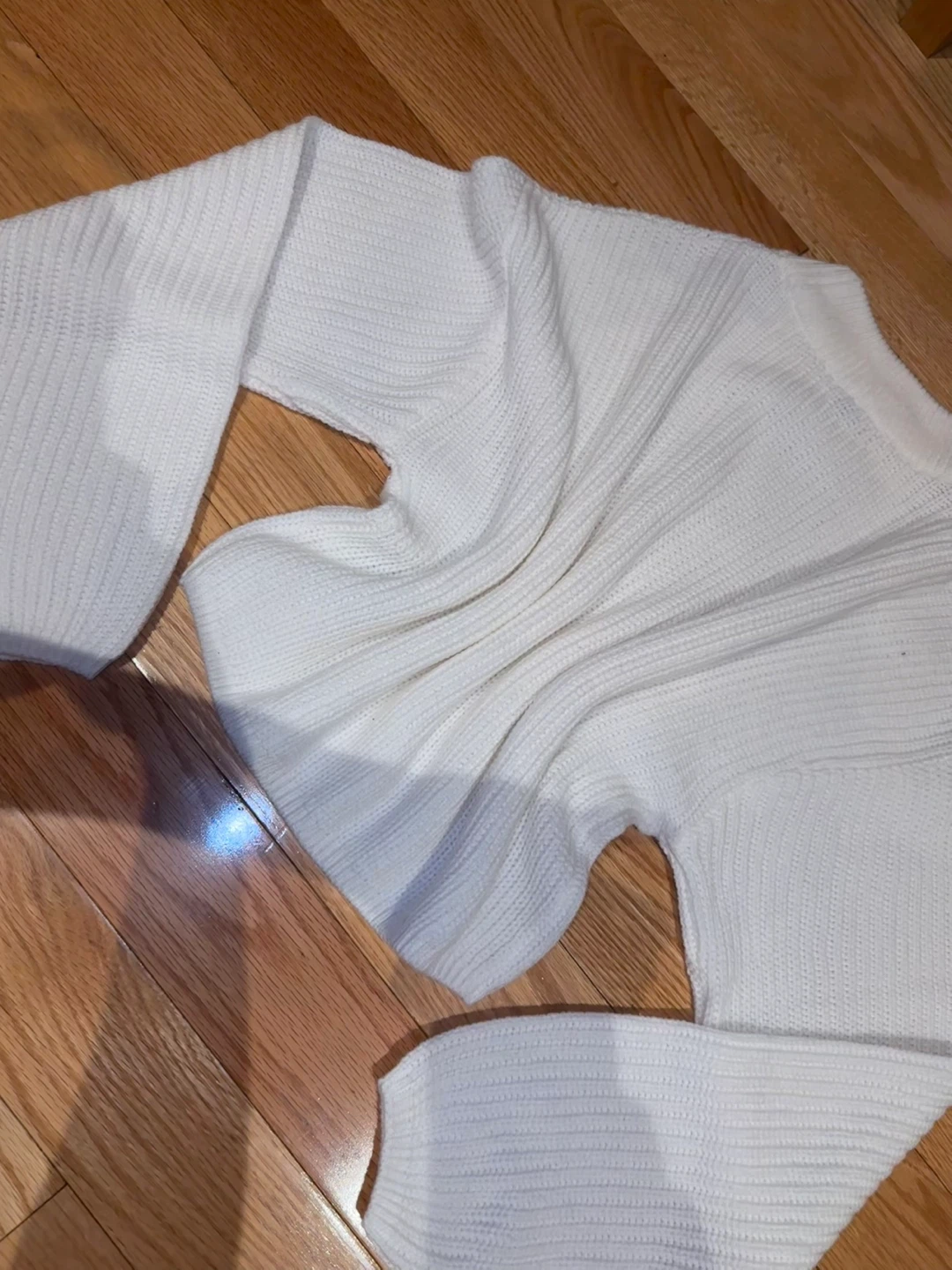 H&M Divided White Cropped Sweater Size S - photo 2