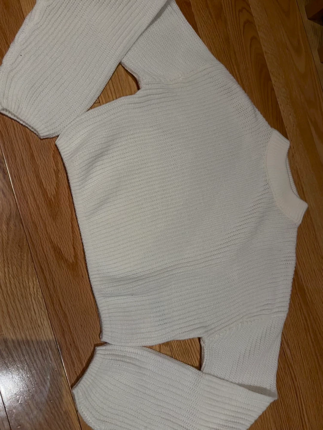 H&M Divided White Cropped Sweater Size S - photo 3