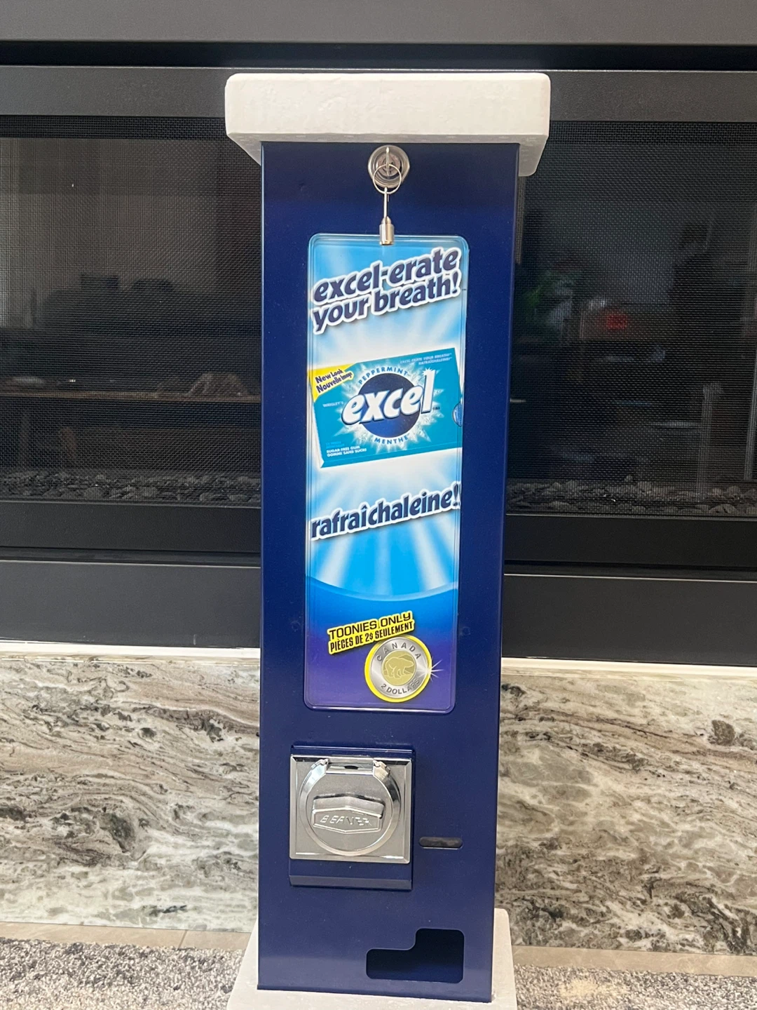 Gum vending machine new excel gum - photo 2