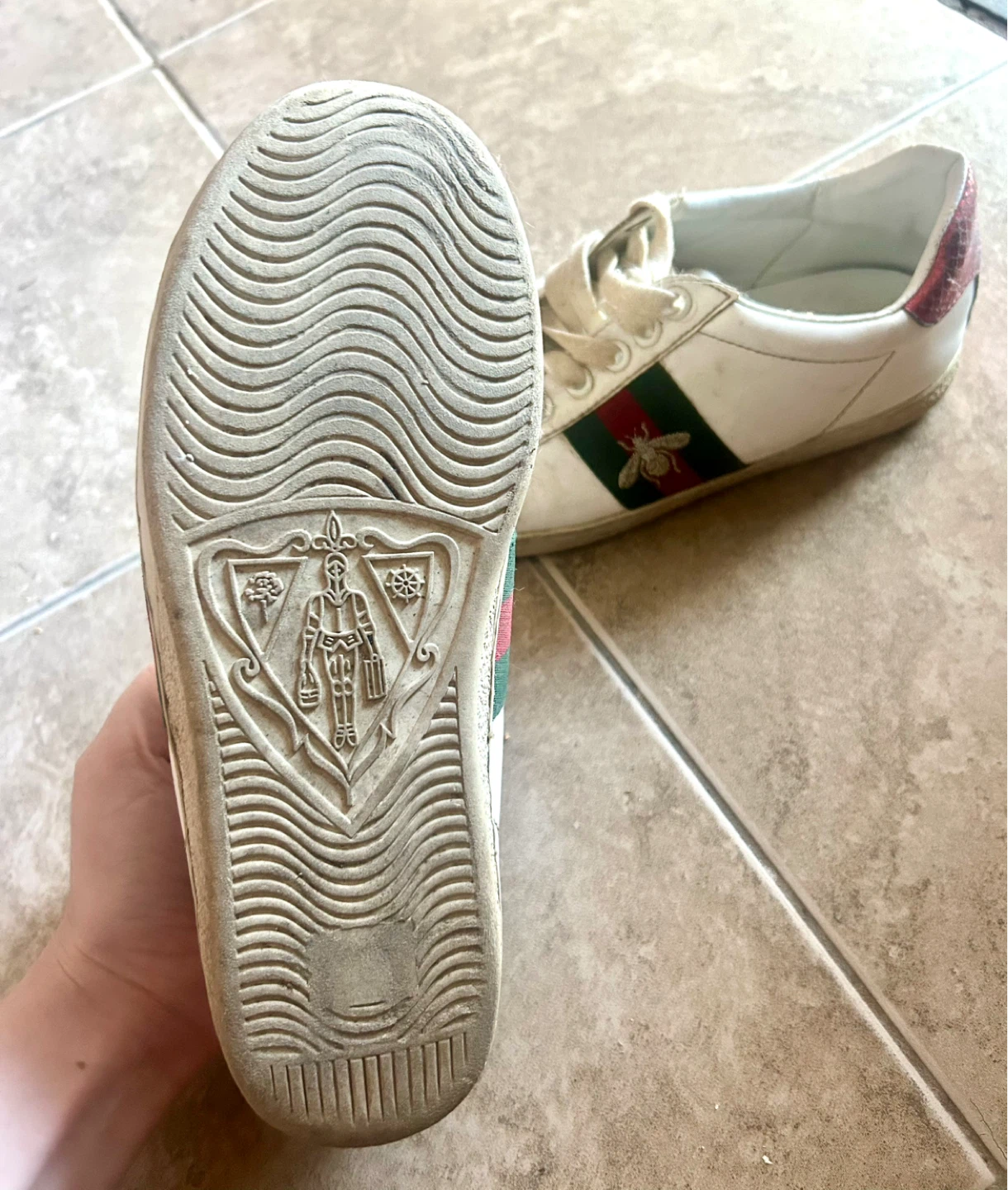 Gucci Ace Embroidered Bee Sneakers Size 7 - photo 4