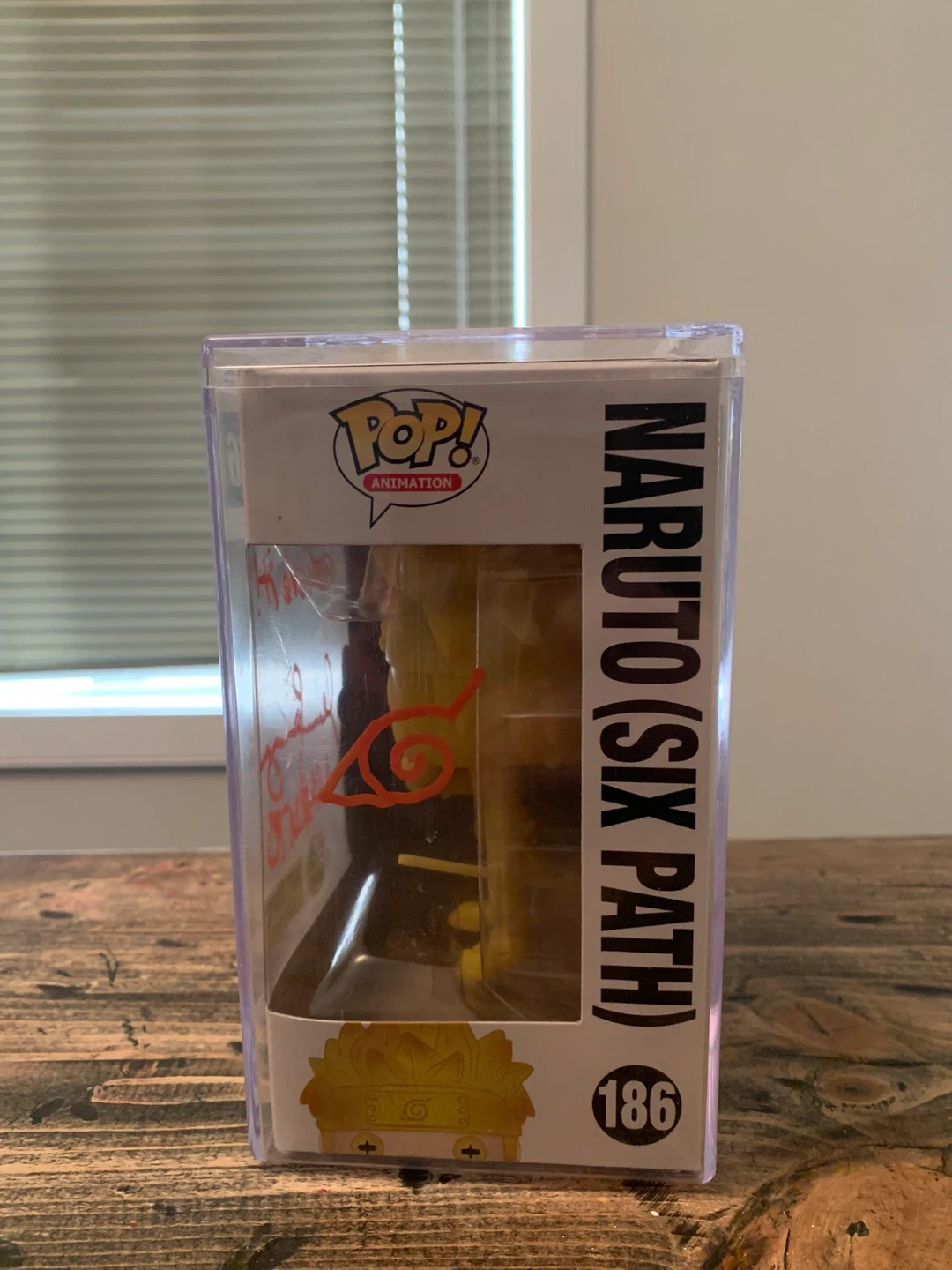 Signed Naruto funko pop - photo 2