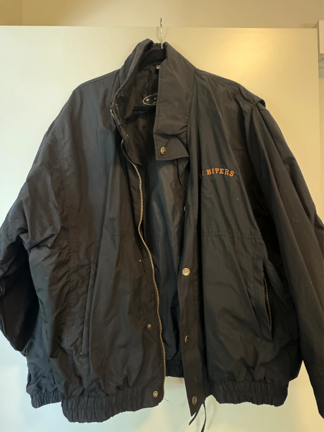 White Ridge XL/TG Black Bomber Jacket