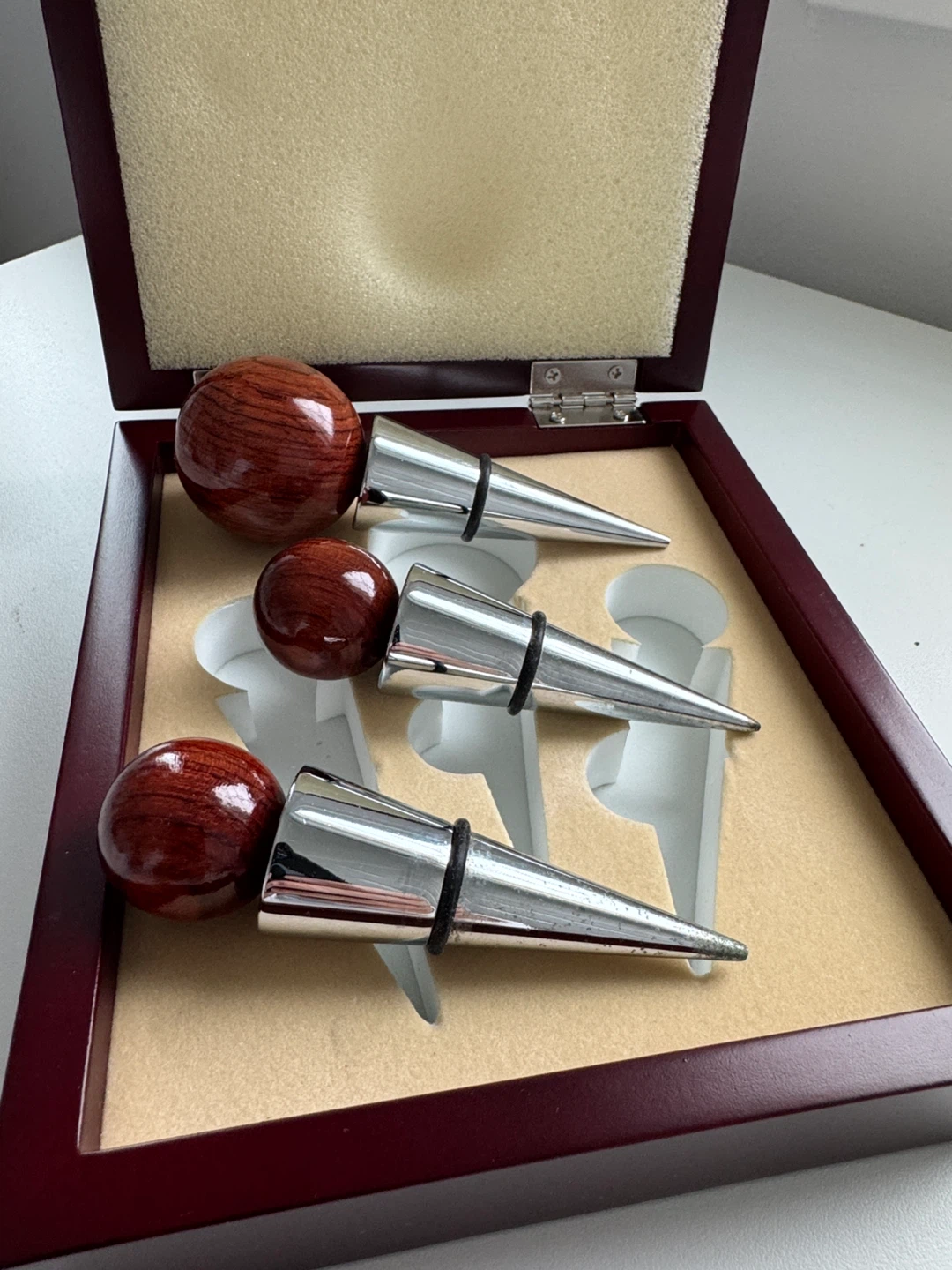 Set of 3 Wood and Chrome Wine Stoppers - photo 4