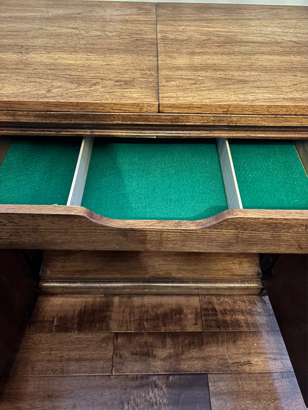 Vintage sideboard - photo 4