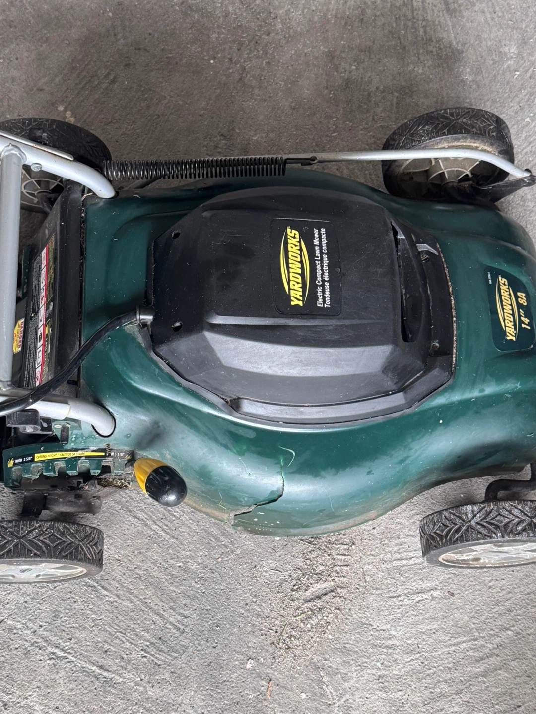 Yardworks electric lawnmower - photo 3