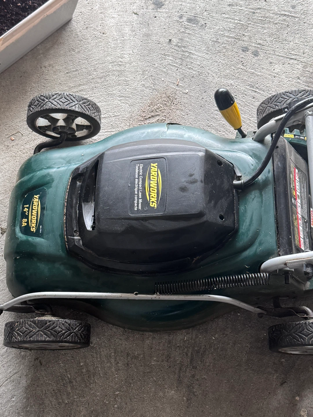 Yardworks electric lawnmower - photo 4