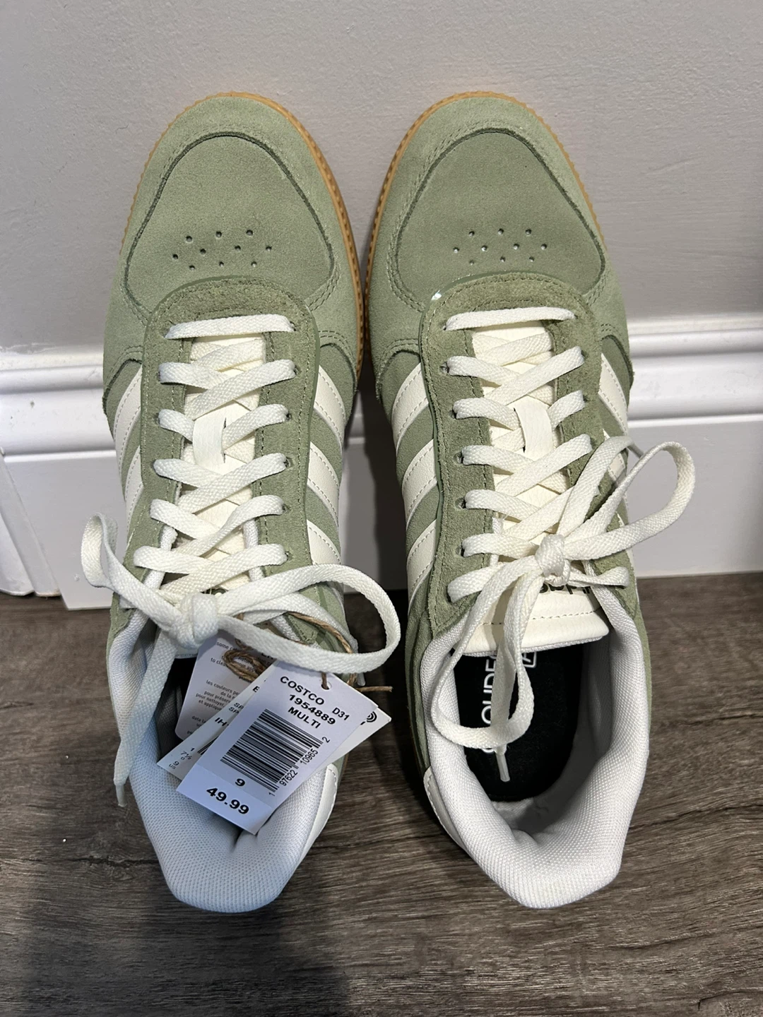Adidas Cloudfoam sneakers - Size 9
