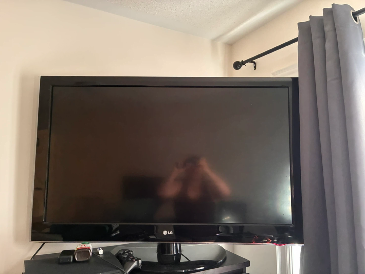 LG Television