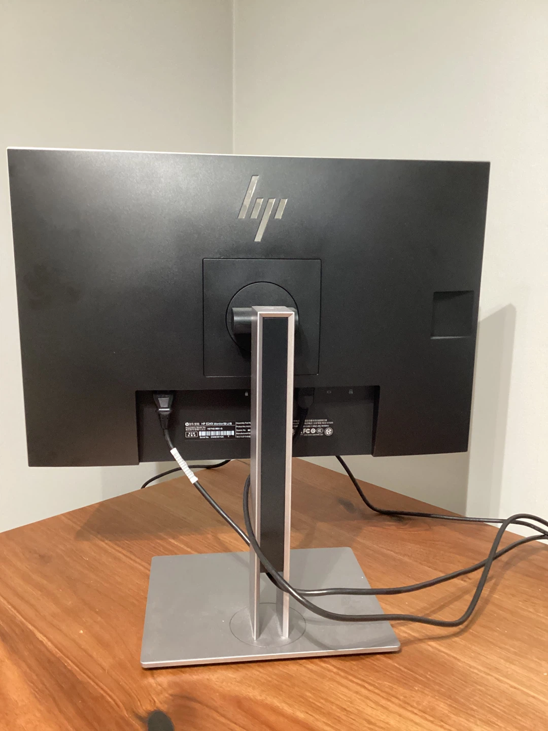 HP E243i Monitor - photo 3