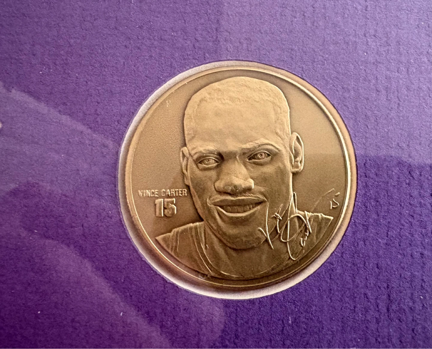 Vince Carter Toronto Raptors Photograph and Medallion - photo 3