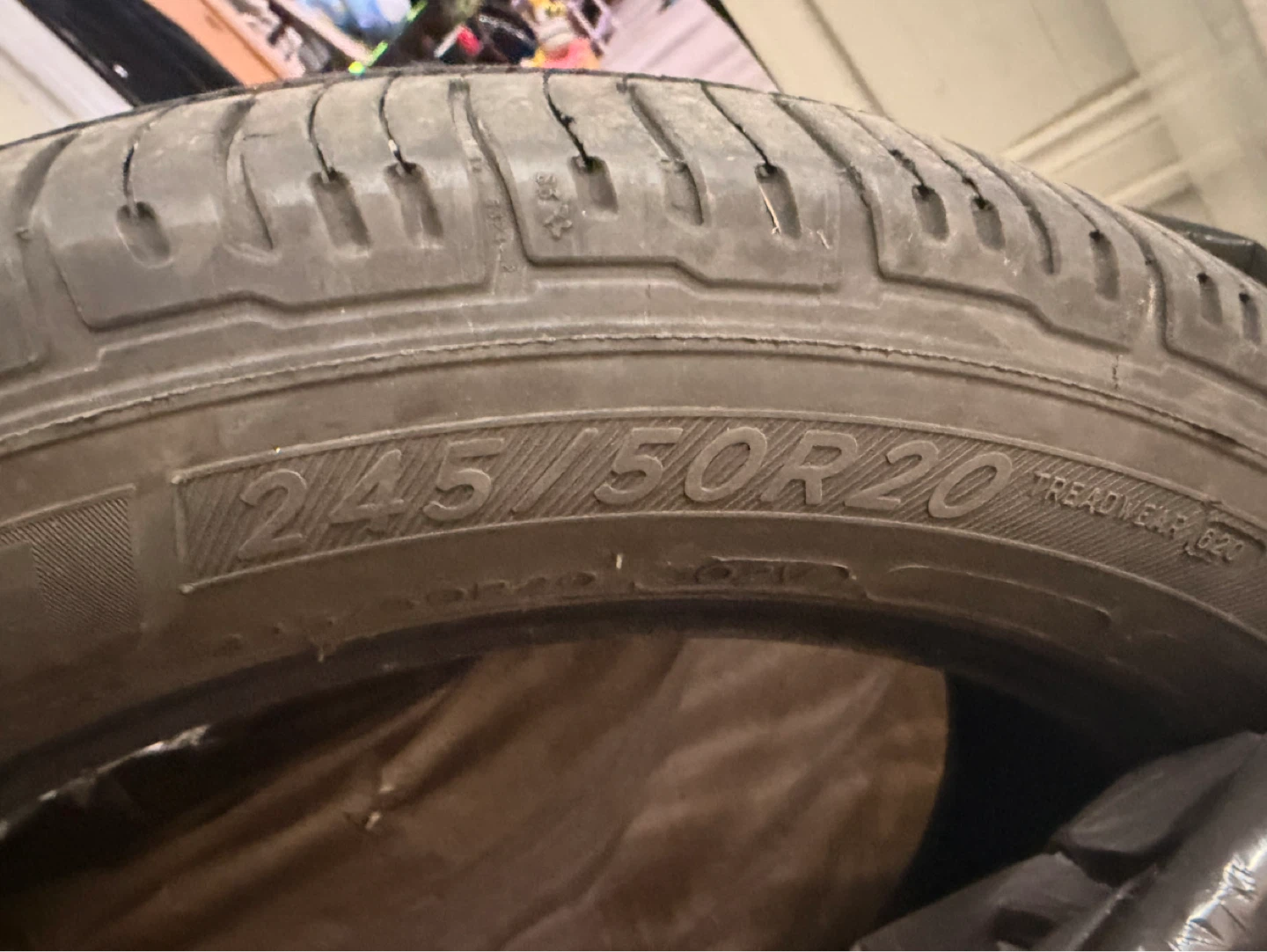 Used Tire 245/50R20