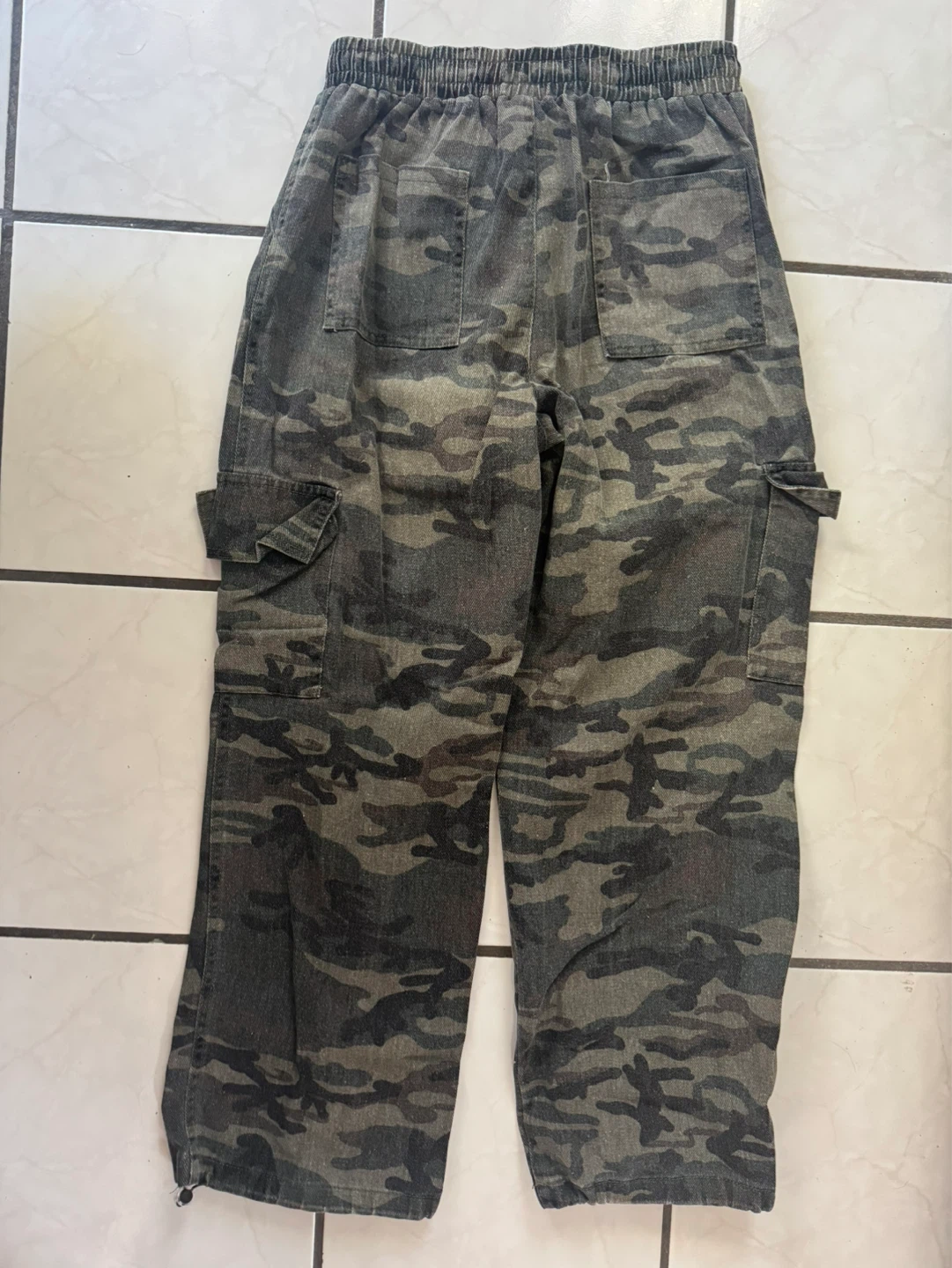 Wide Leg Camo Cargo Pants - photo 2