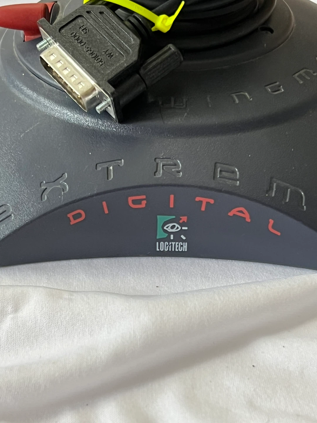Logitech Wingman Extreme Joystick - photo 4
