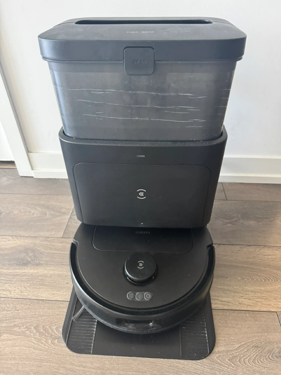 ECOVACS DEEBOT T20 OMNI Robot Vacuum and Mop