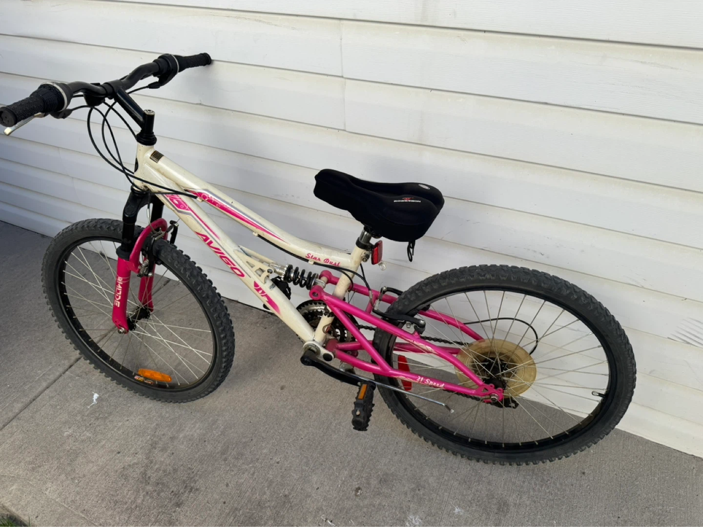 Girls Avico Aluminum Mountain Bike - photo 2