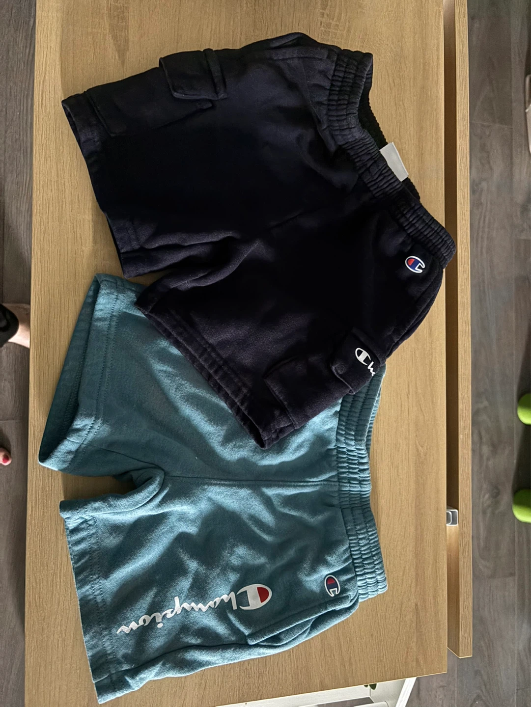 Nike T-shirt set and 2 Champion Shorts - photo 2