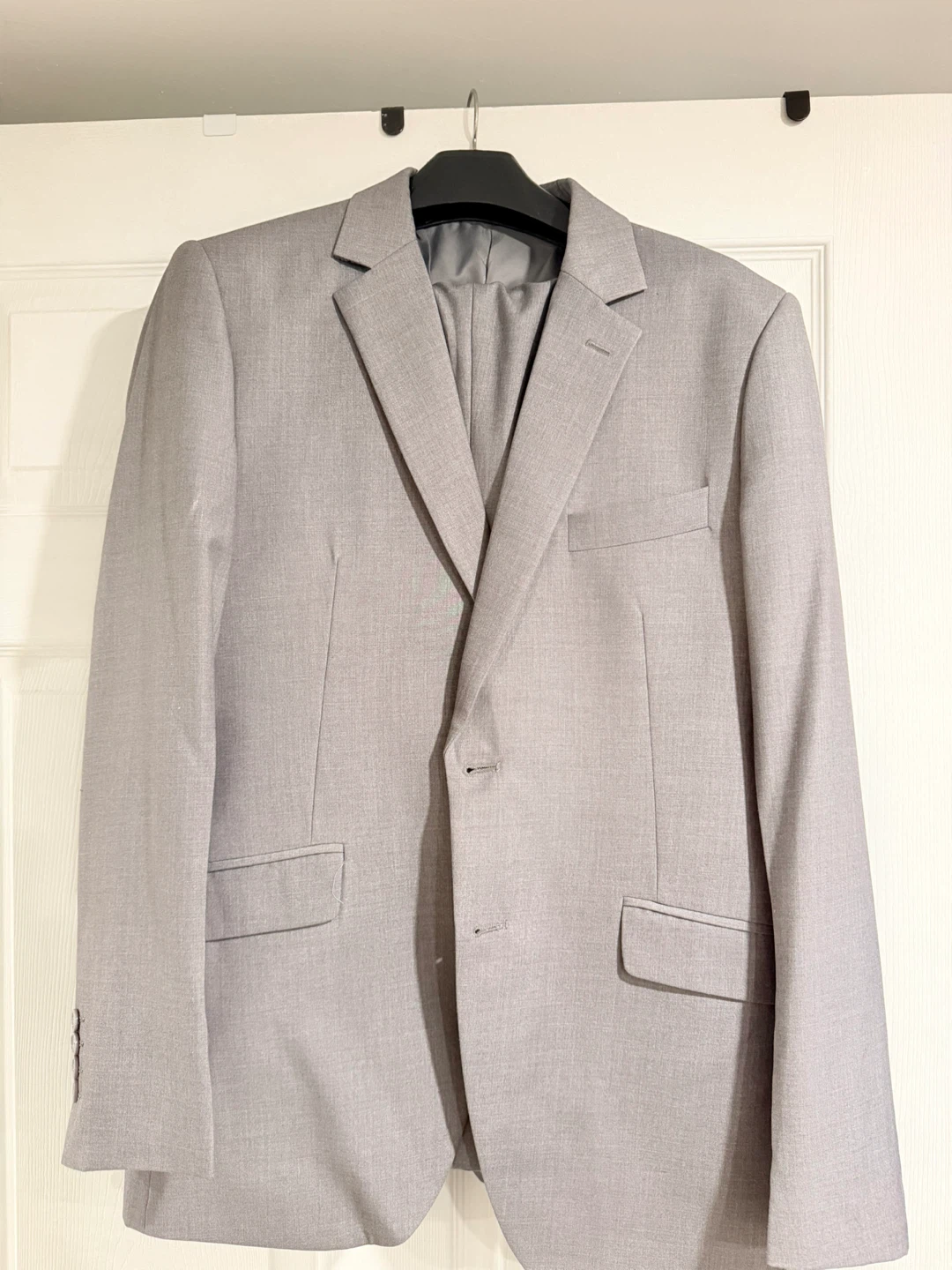 Diner's Men's Grey Suit Size 34