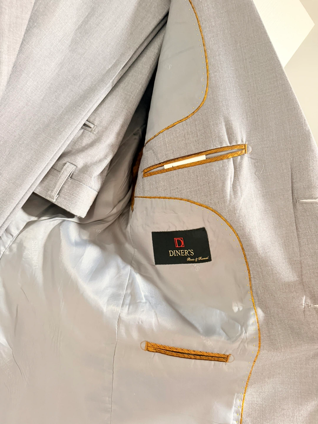 Diner's Men's Grey Suit Size 34 - photo 3