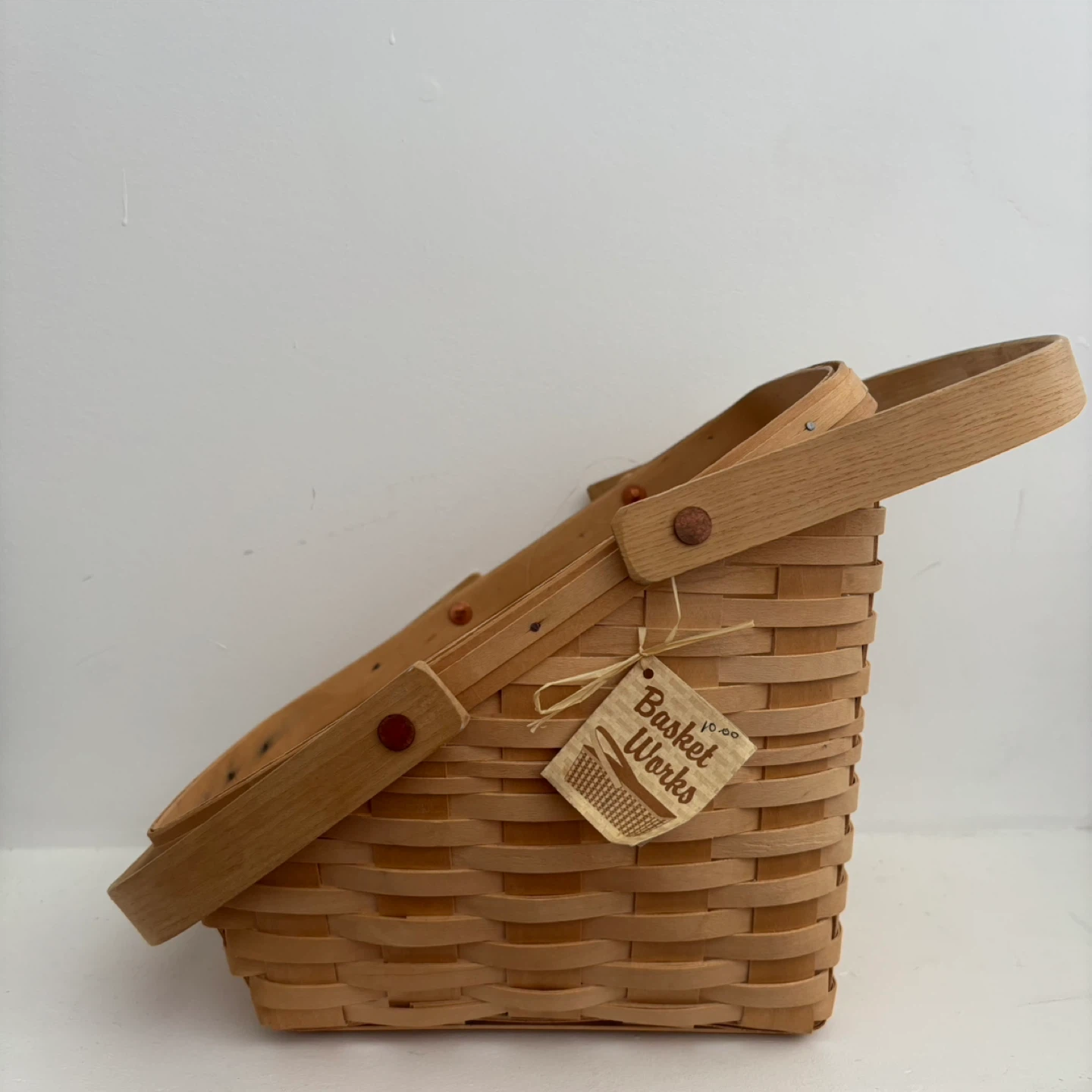 Vintage Wicker Basket - photo 3
