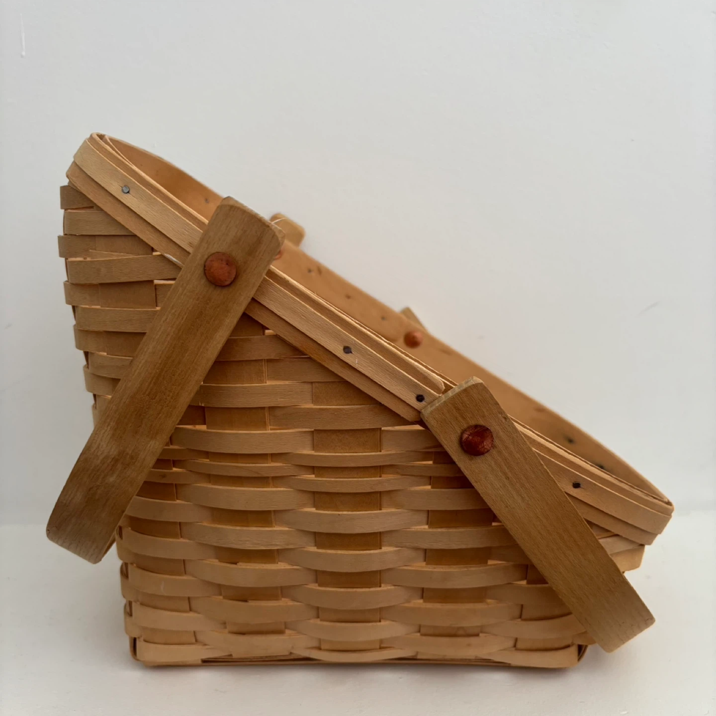 Vintage Wicker Basket - photo 4