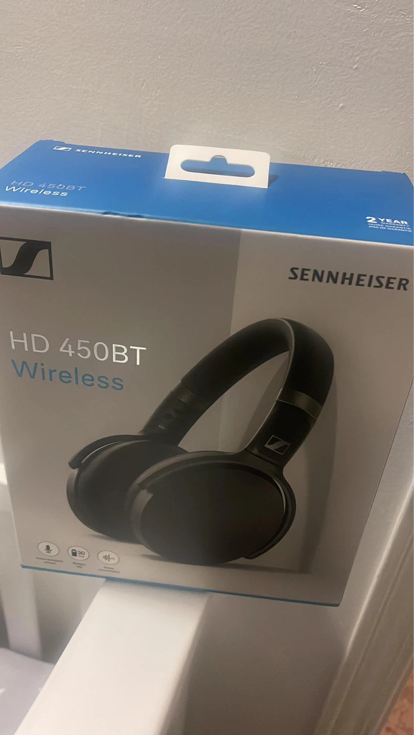 Sennheiser HD 450BT  headphones