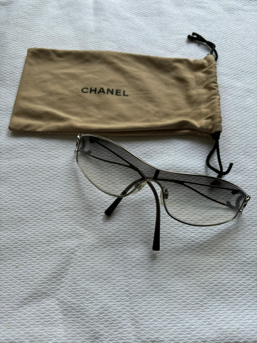 Women’s sunglasses
