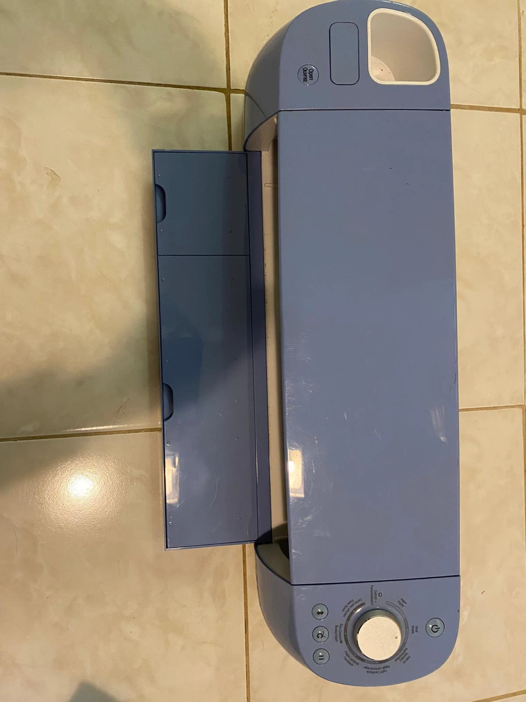 Cricut Explore Air 2 cutting machine with mats and tools