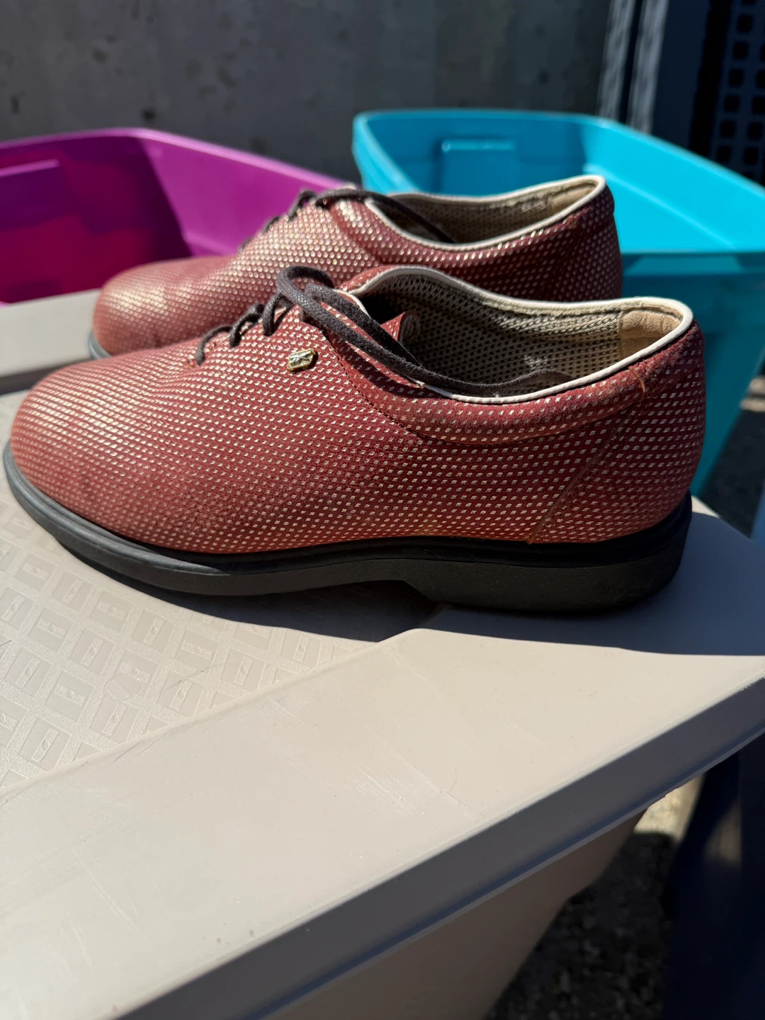 Reebok women’s Red Golf Shoes Size 8