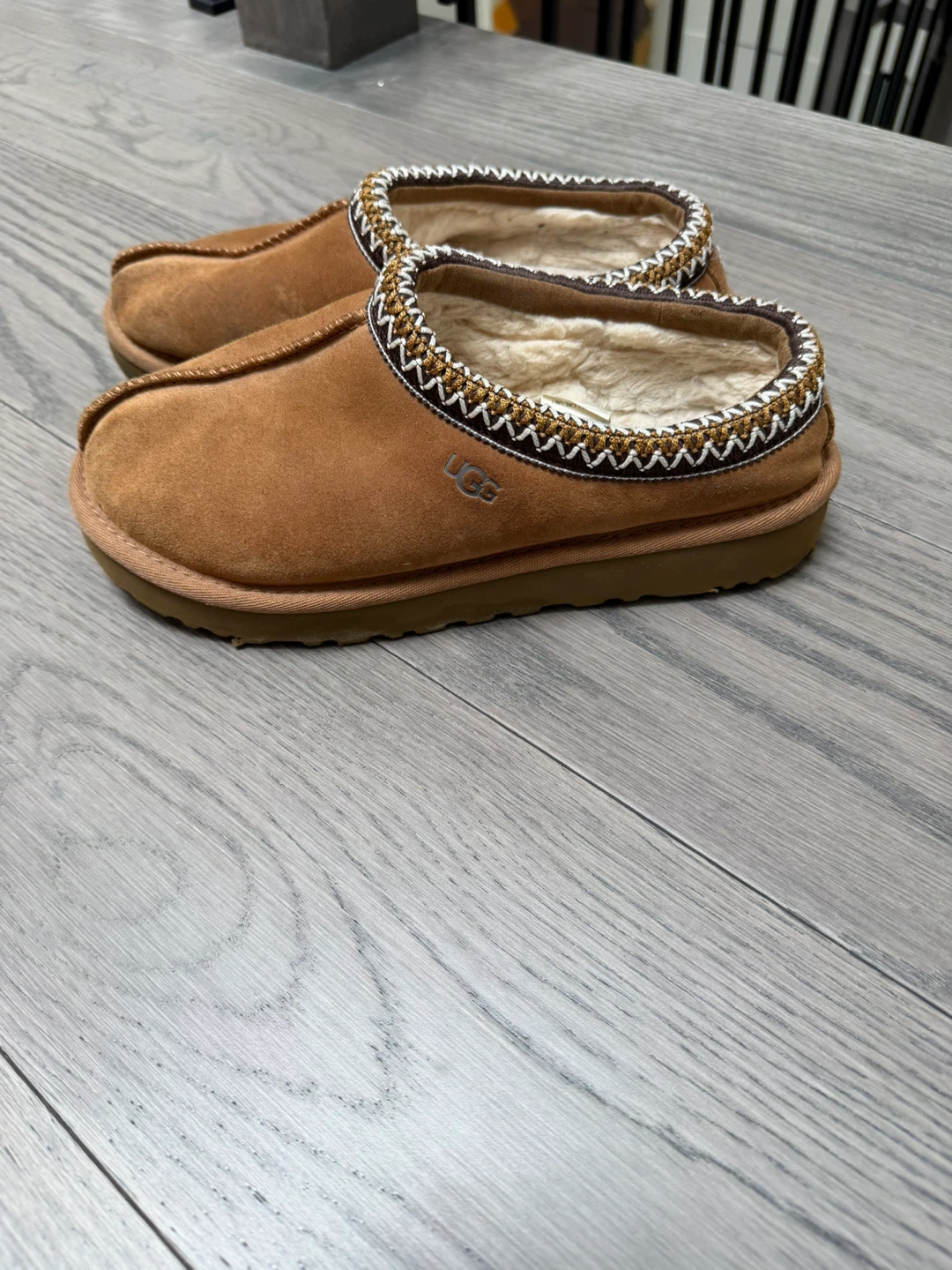 Ugg tasmans for sale size 7