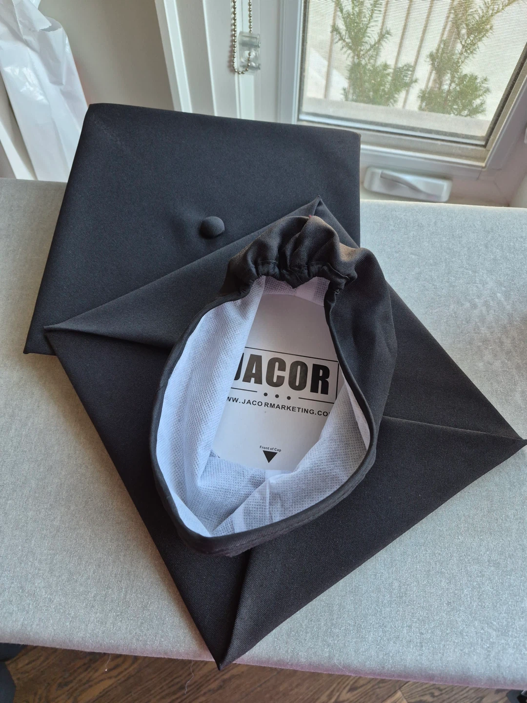 GRADUATION GOWNS & CAPS - photo 5