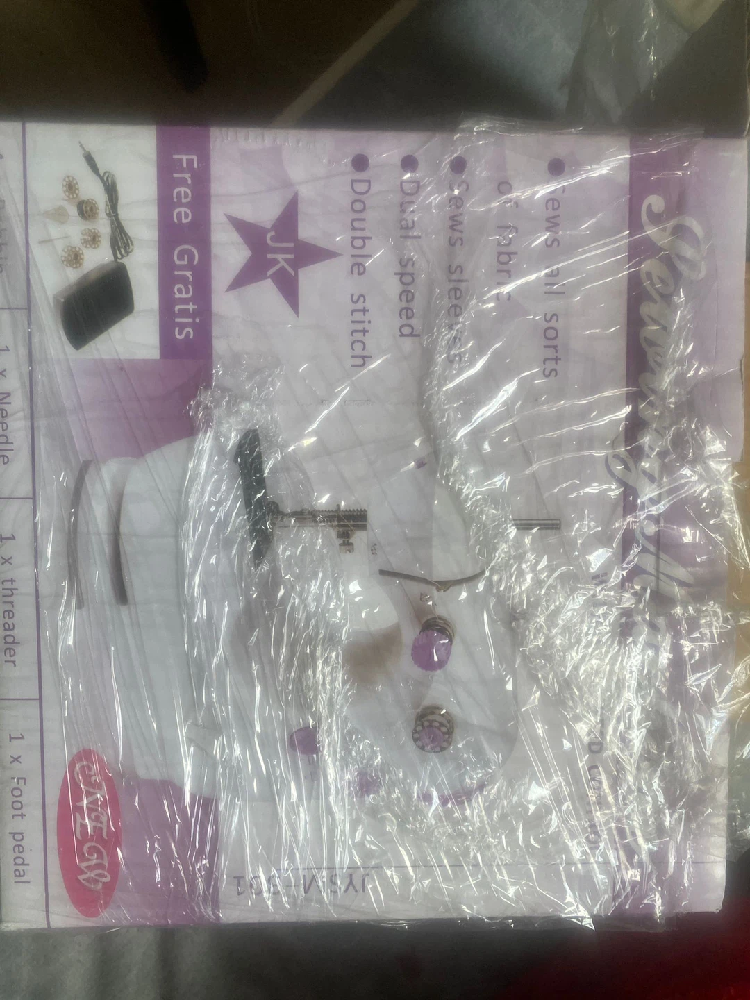 Electric Sewing Machine , works well. - photo 3