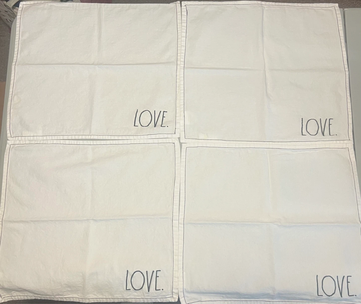 Rae Dunn "LOVE" Farm House Cloth Napkins - Set of 4 - photo 2