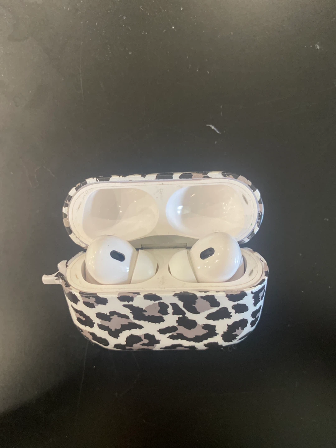 Apple AirPods Pro with Case - photo 2