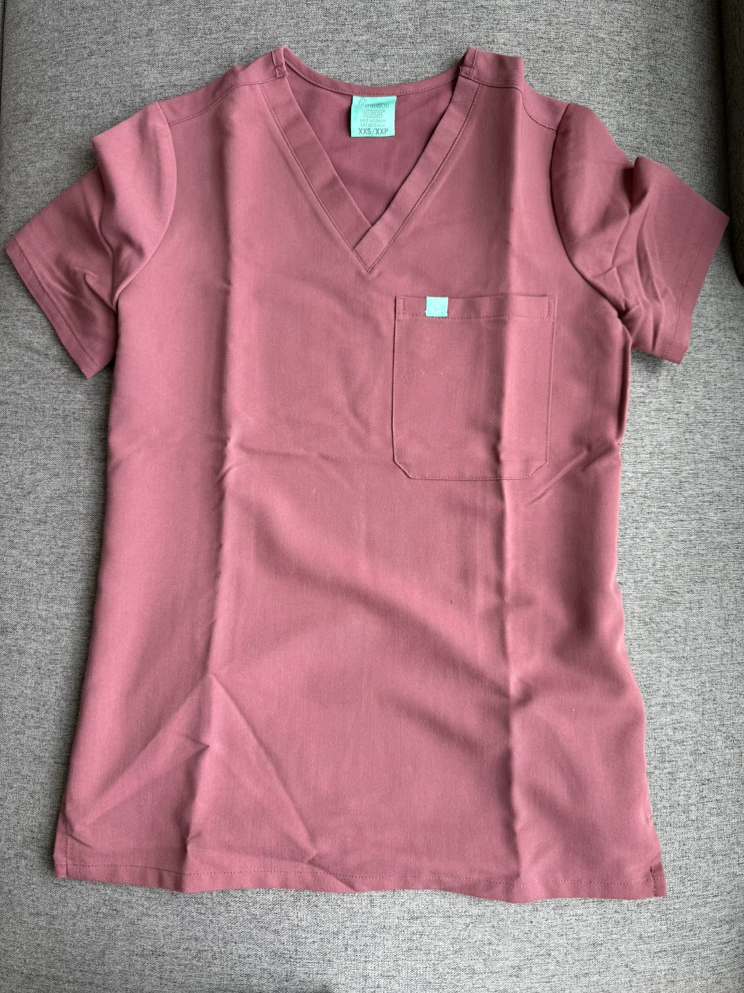Garde malade  Scrub Top and Pants Set