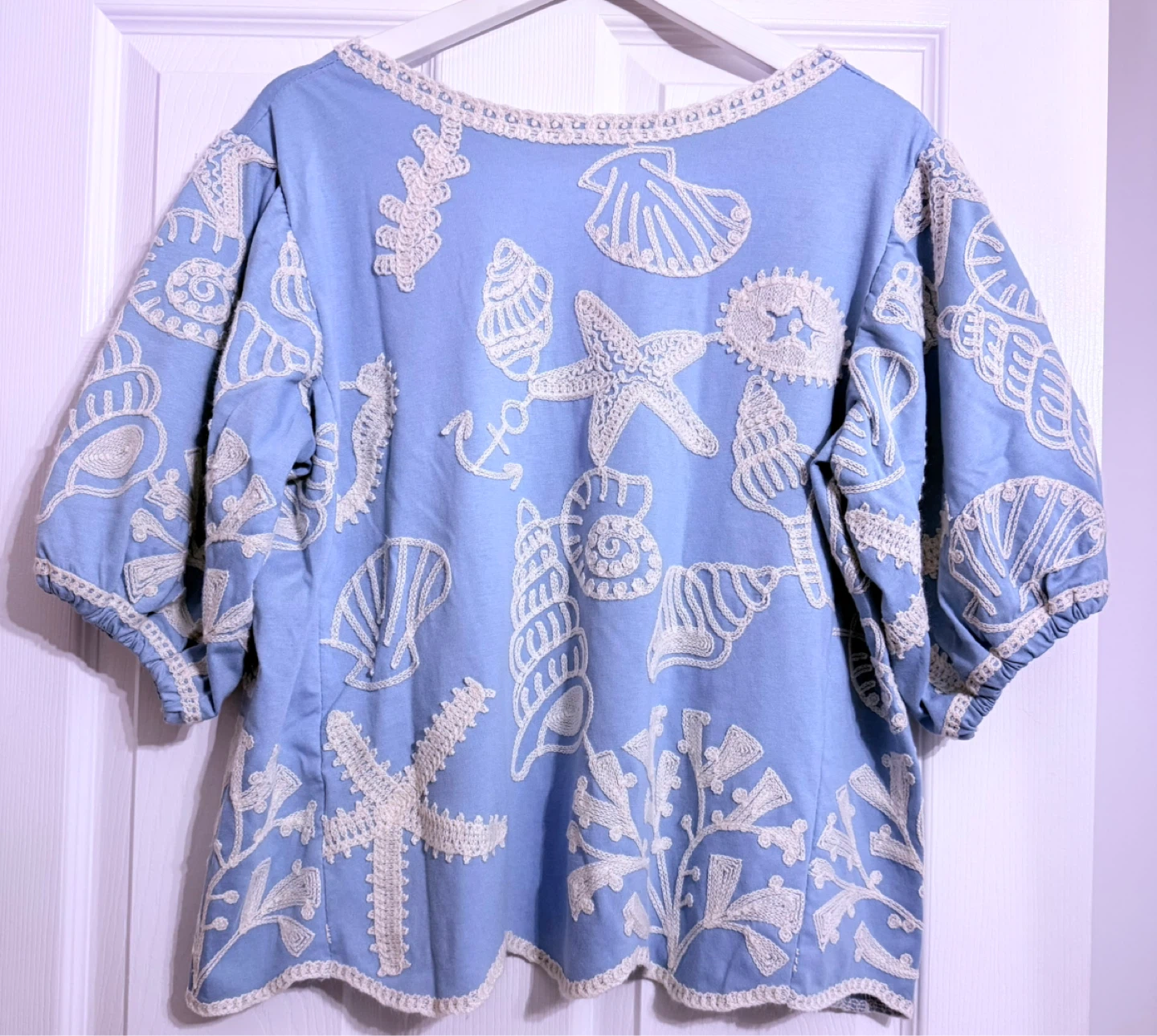 Solitaire Women's Blue Seashell Embroidered Top Size XL - photo 3