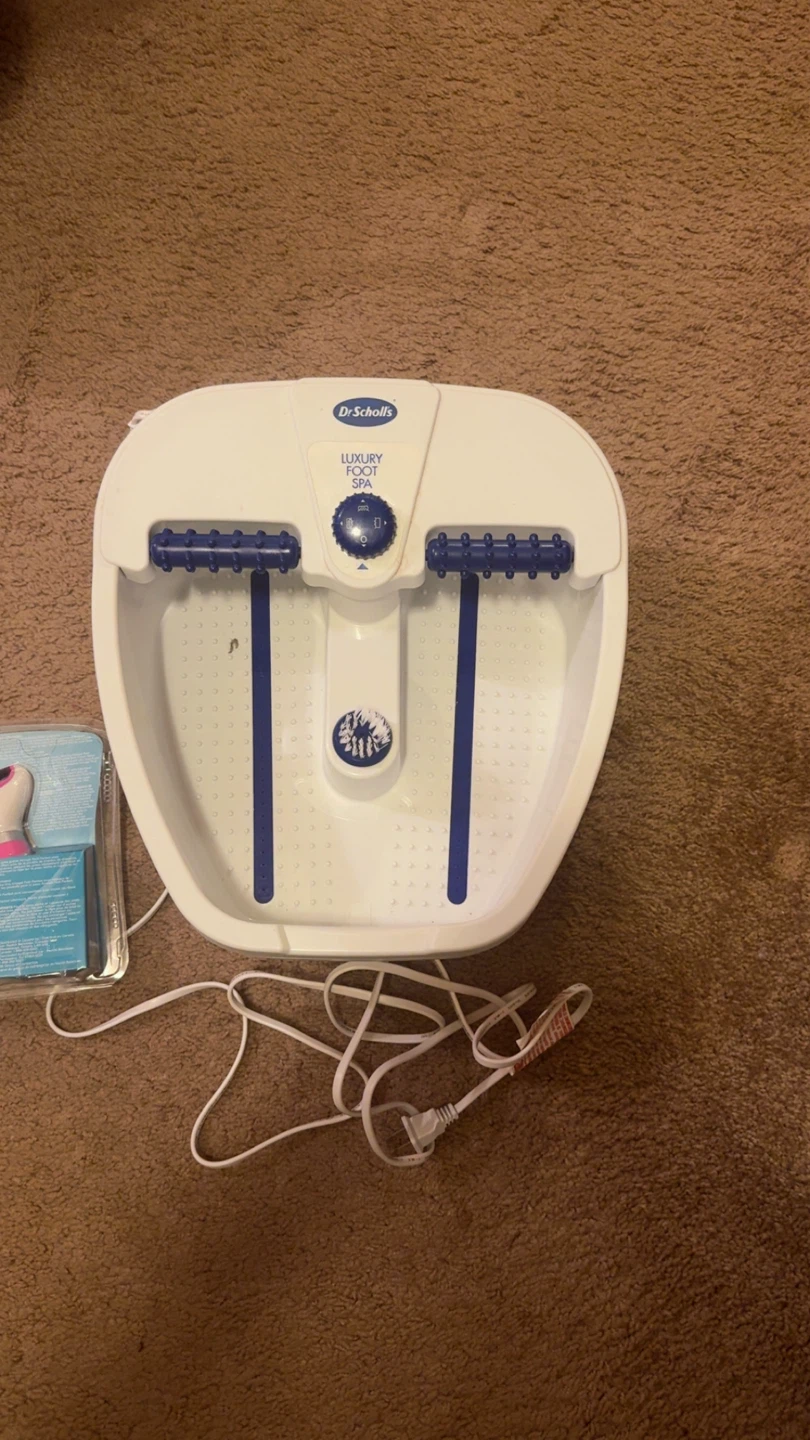 Dr. Scholl's Luxury Foot Spa - photo 2