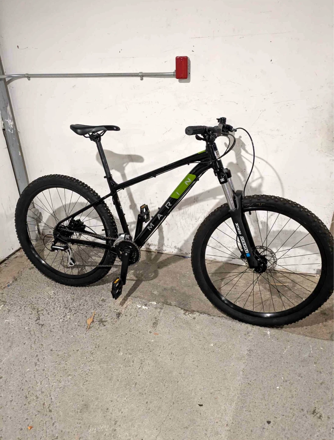 Marin Bolinas Ridge Mountain Bike (27.5 medium)