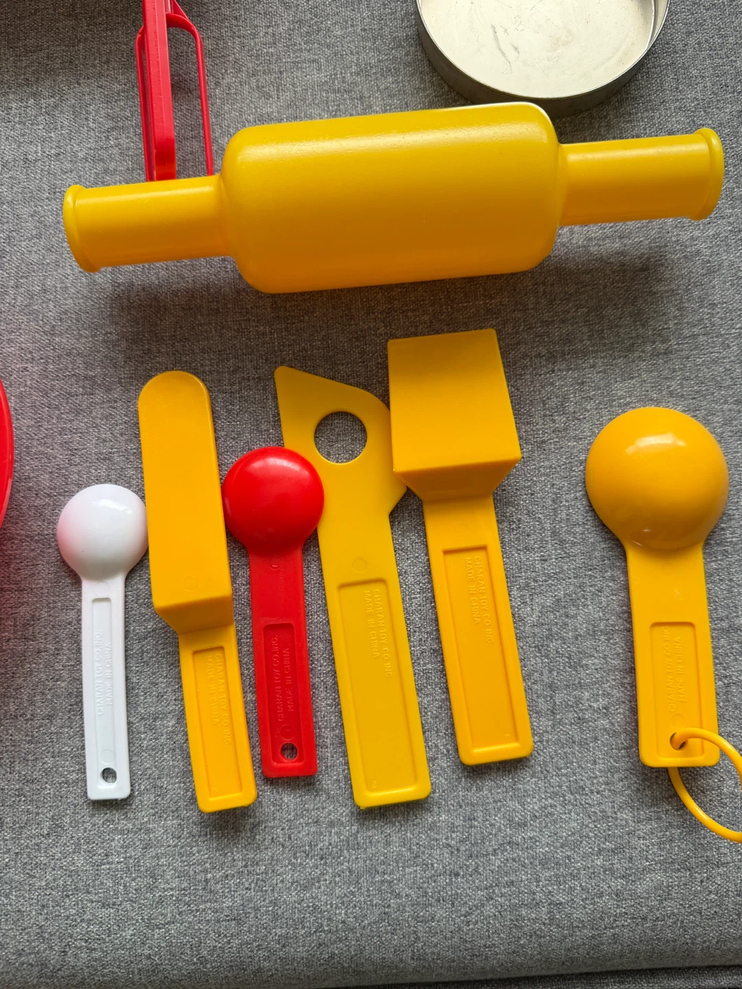 Vintage Charan Toys Child's Play Kitchen Mixer and Baking Set - photo 5