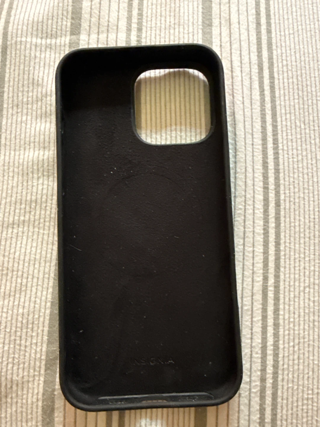 Iphone 16 Pro Max Black Silicone Phone Case - photo 2