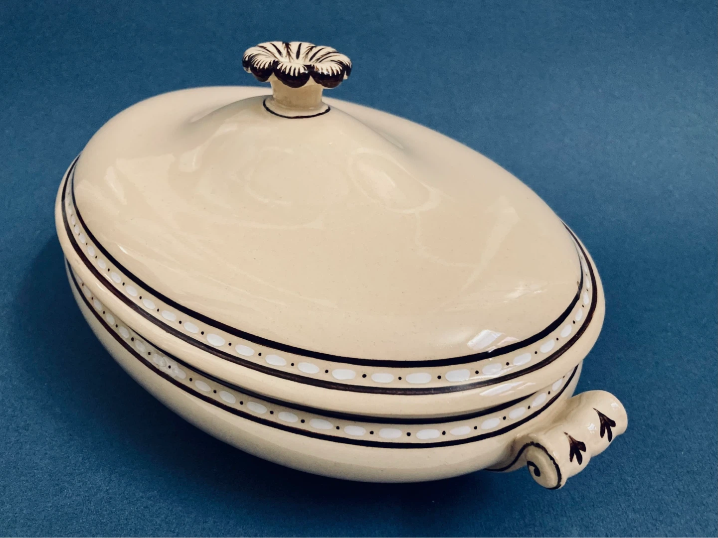 Antique Hand-Painted Wedgwood Tureen 1920s - photo 2